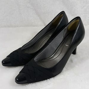 ⬇️$24 Life Stride pointed toe heels womens 8
